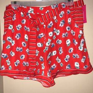 ✨NWT✨ Orange shorts with blue & white flowers